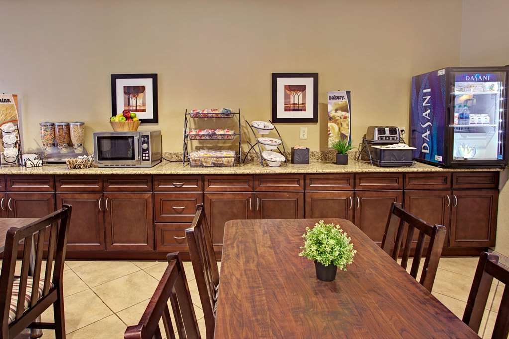 Microtel Inn & Suites by Wyndham Cartersville - photo 15