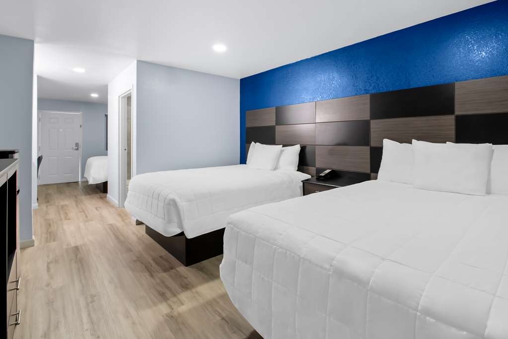 Americas Best Value Inn Gonzales - photo 24