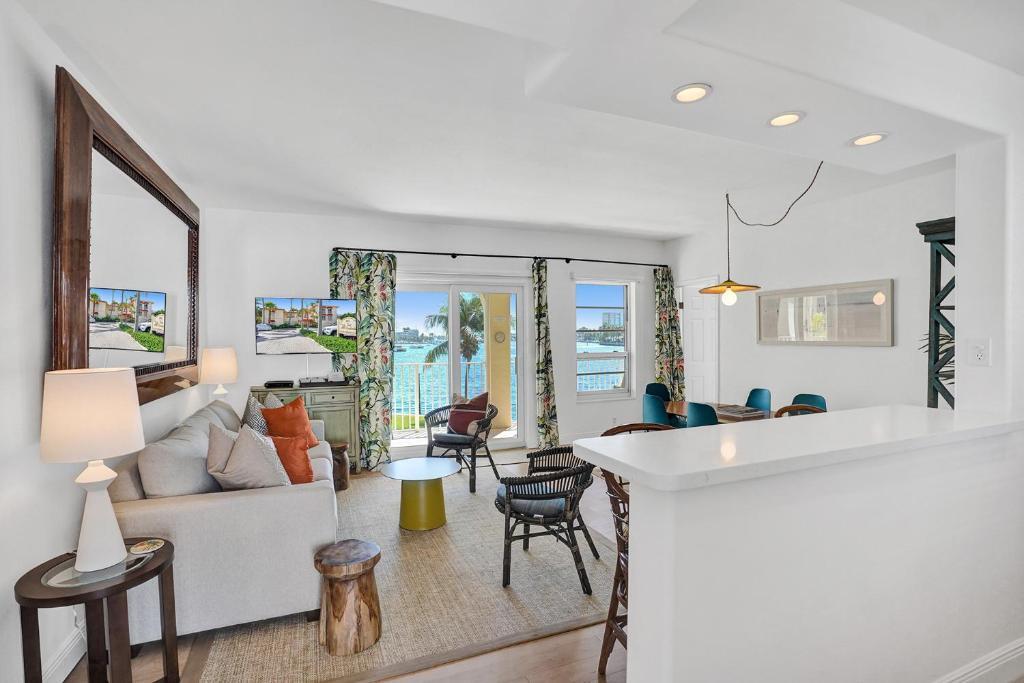 Fort Lauderdale Yacht and Beach Club 209 - photo 6