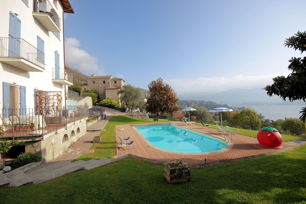 Residence Celeste — 4-Star Luxury Hotel in Mezzegra, Italy