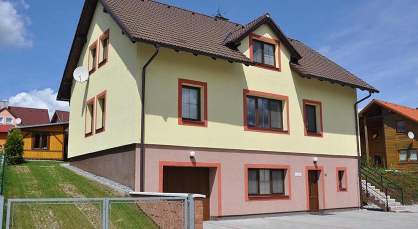 Villa Frymburk — 4-Star Luxury Hotel in Frymburk, Czech Republic