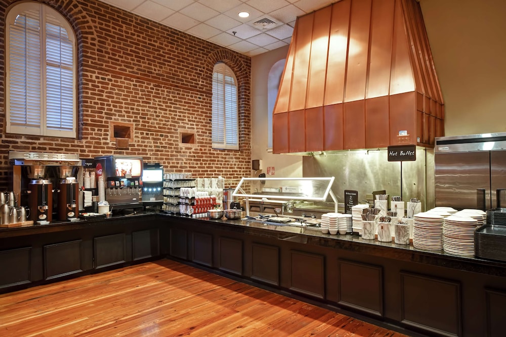 Embassy Suites by Hilton Charleston Historic District - photo 32