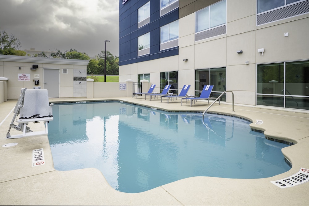 Holiday Inn Express & Suites Rock Hill by IHG - photo 29