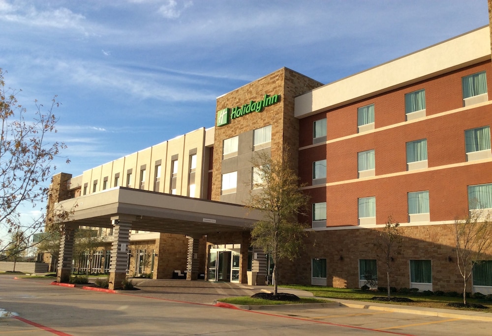 Holiday Inn Trophy Club by IHG in Roanoke, United States
