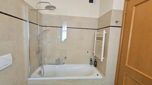 Florence Tramway Apartment by Florence Sweet Homes — 4-Star Luxury Hotel in Florence, Italy