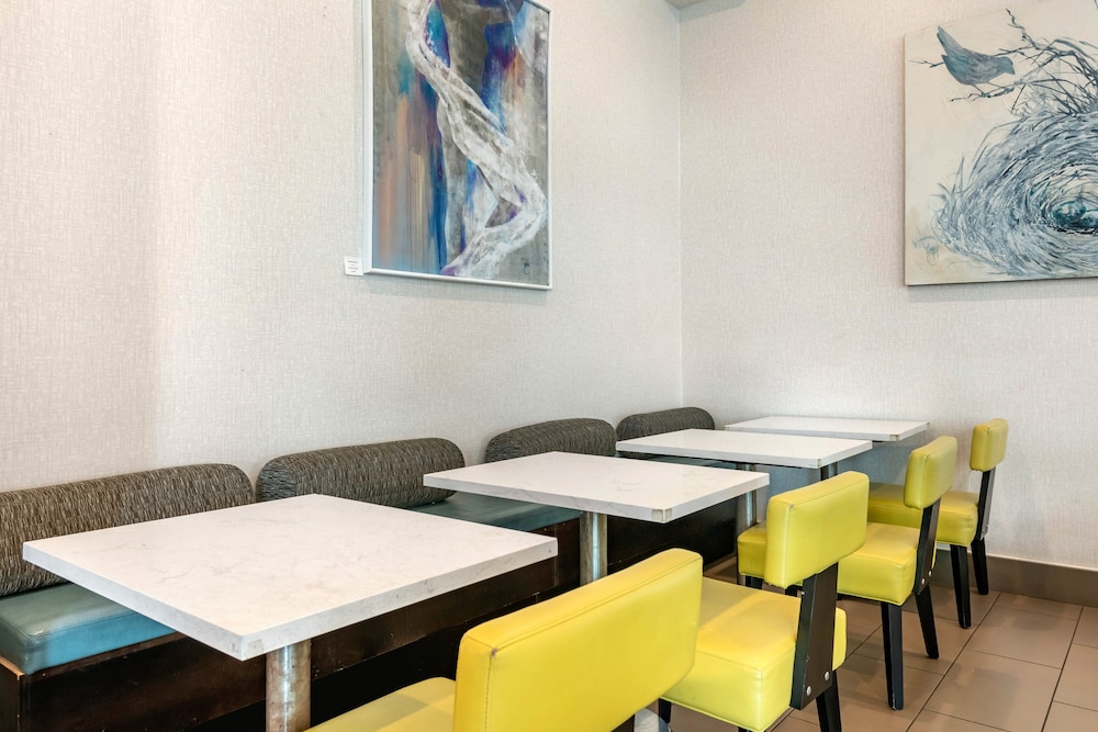 Staybridge Suites St. Petersburg Downtown by IHG - photo 53