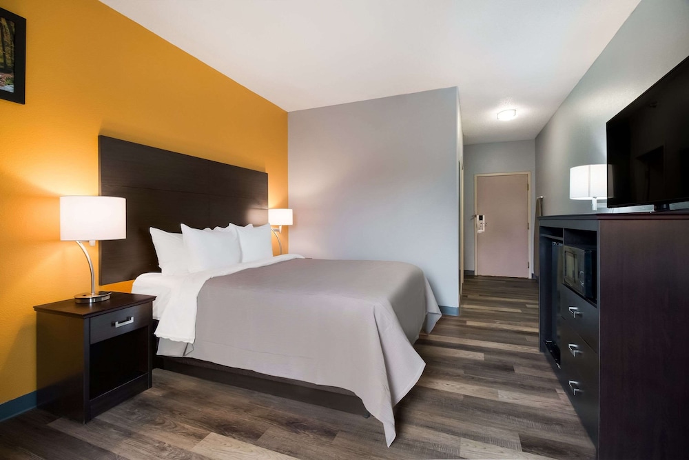 Quality Inn Columbia I 65 - photo 13