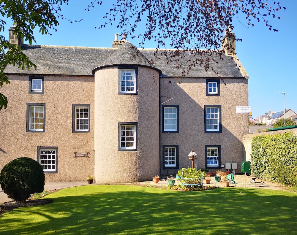Lossiemouth House — 4-Star Luxury Hotel in Lossiemouth, United Kingdom