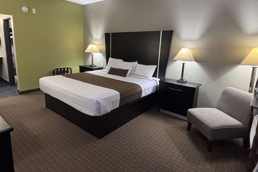 Rodeway Inn Dilley TX - photo 6