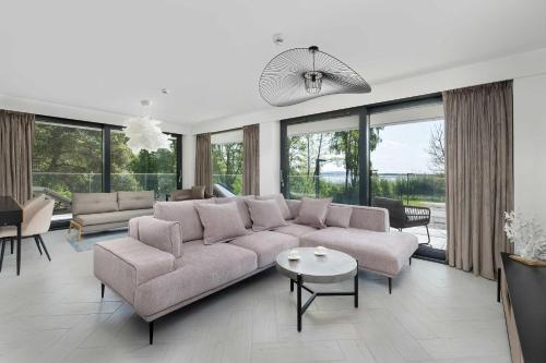 Sea&Lake Stylish Apartment with Air Conditioning and Parking near the beach in Mielno by Noclegi Renters — 4-Star Luxury Hotel in Mielno, Poland