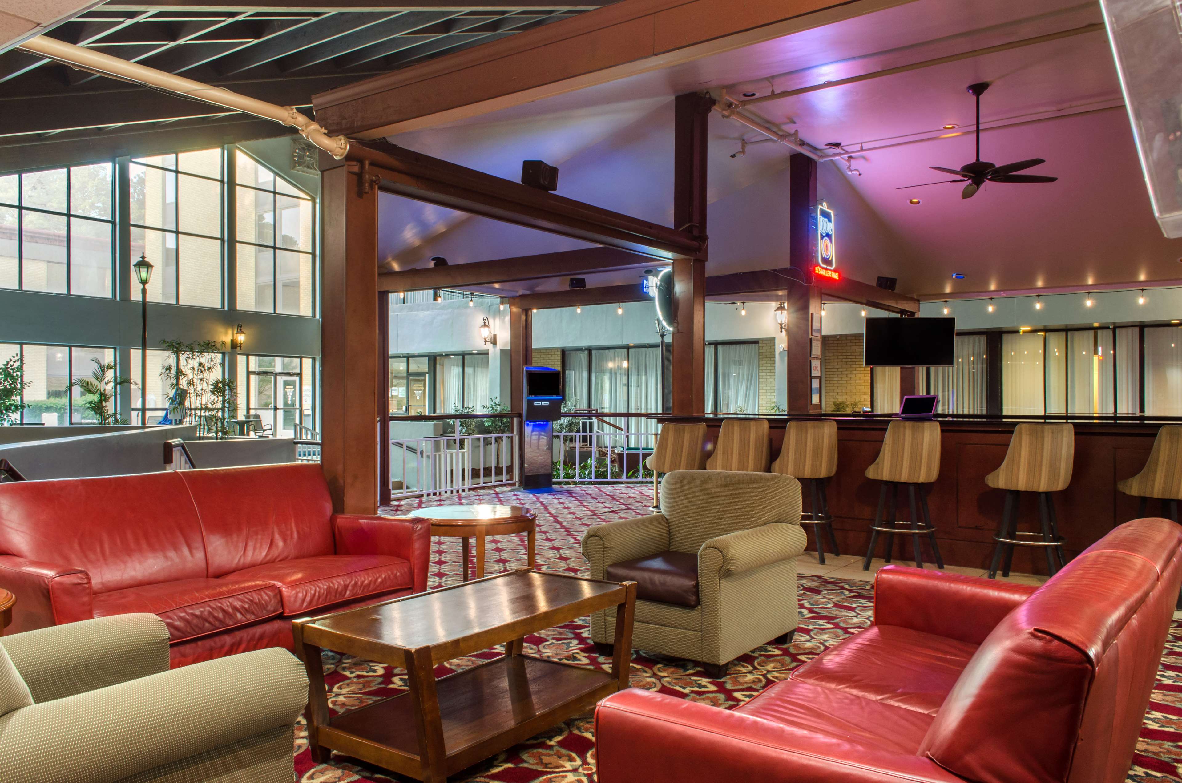 Ramada by Wyndham Shreveport Airport - featured photo