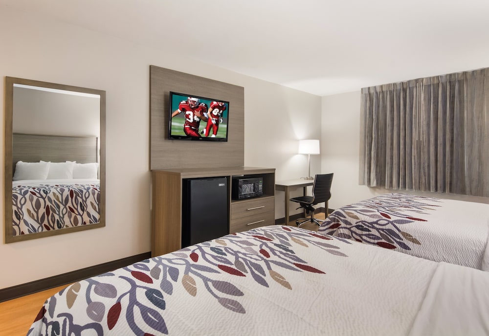 Red Roof Inn Chester - photo 16