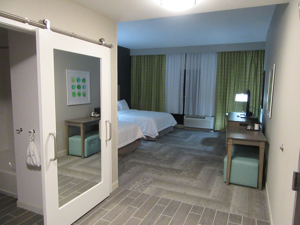 Hampton Inn & Suites Knightdale Raleigh - photo 13