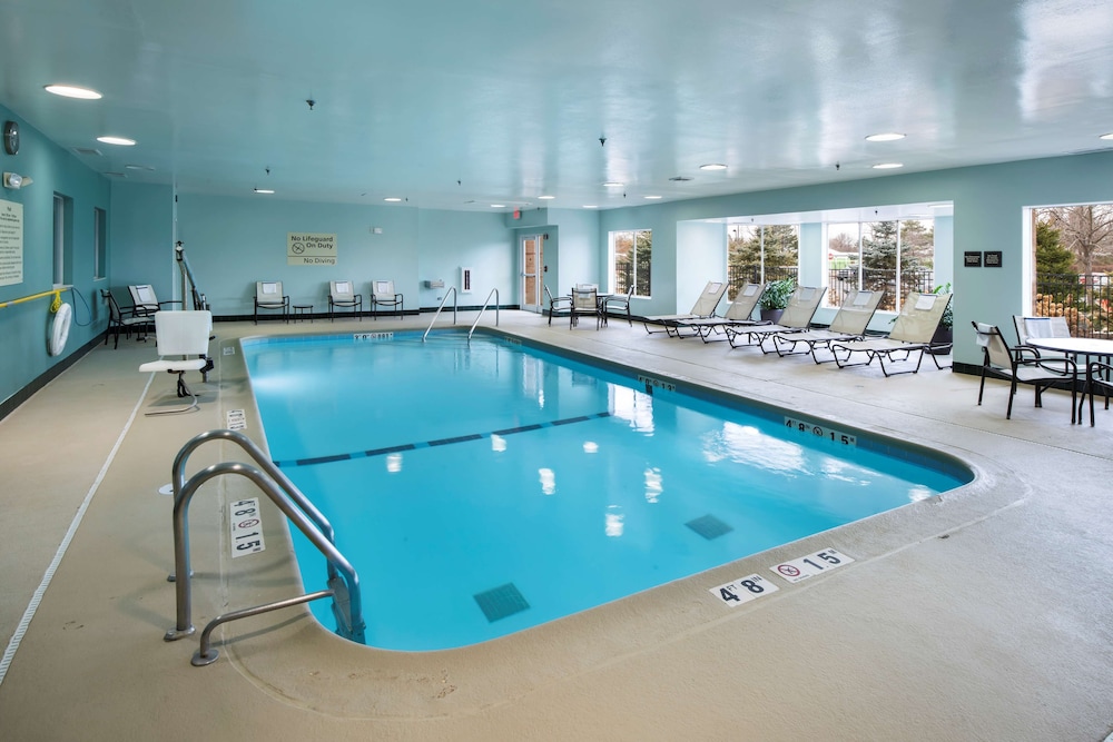 Hampton Inn & Suites Chicago Lincolnshire - photo 47