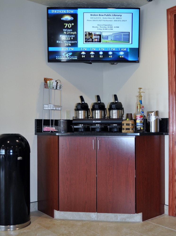 Boarders Inn & Suites by Cobblestone Hotels Broken Bow - photo 20