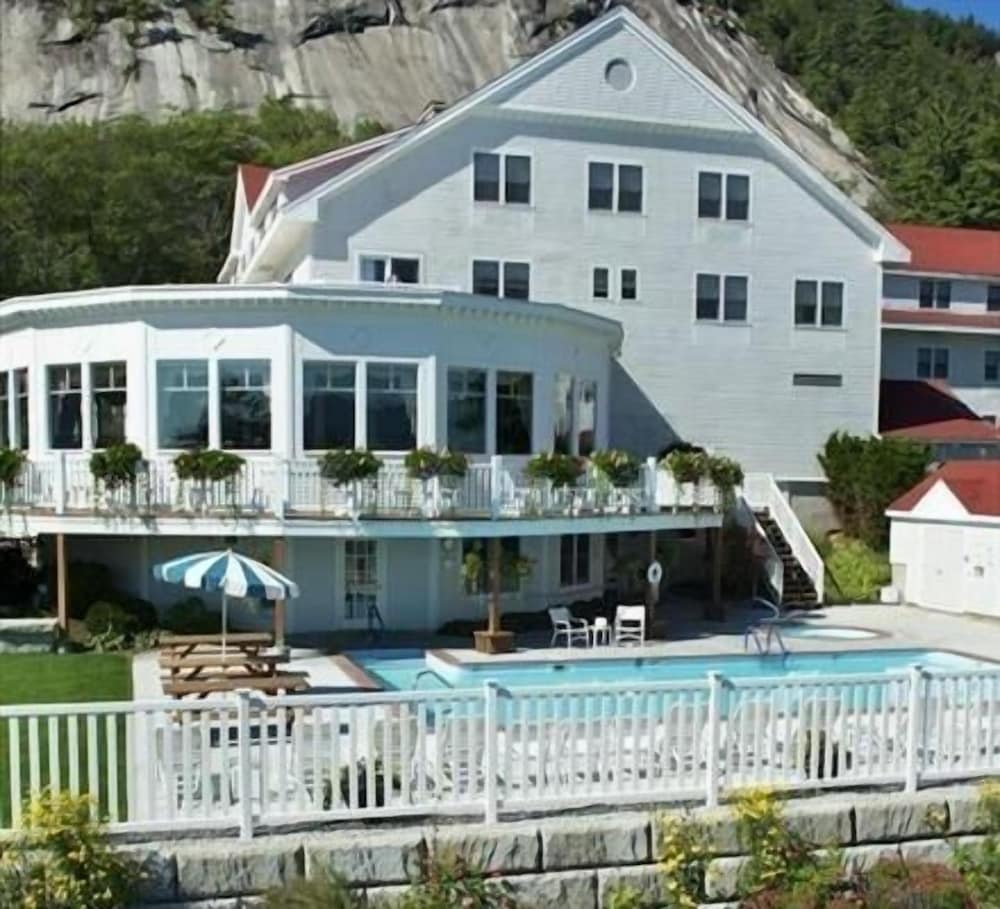 The White Mountain Hotel & Resort - photo 12