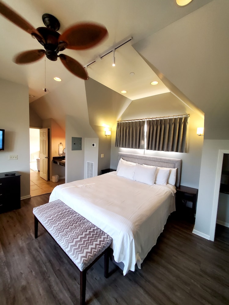 Geyserville Inn - photo 19