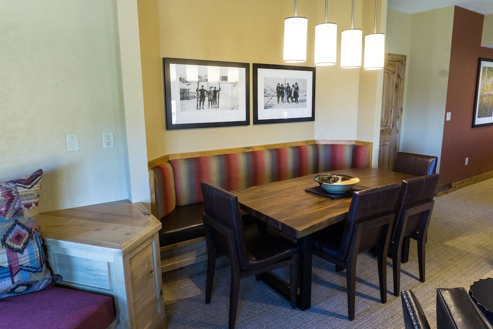 Deluxe condo in newly remodeled Grand Summit Hotel by RedAwning Save 20 on 7 Nights - photo 19