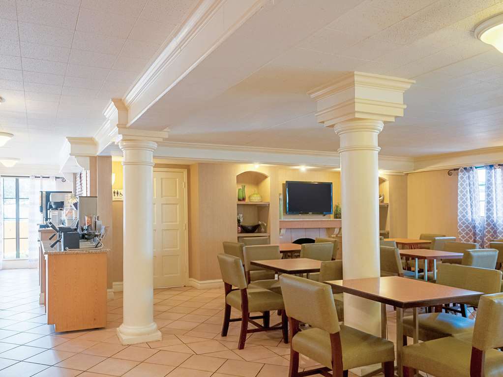 La Quinta Inn by Wyndham New Orleans Veterans Metairie - photo 33