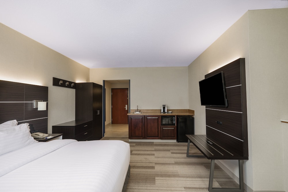 Holiday Inn Express Bloomsburg by IHG - photo 13
