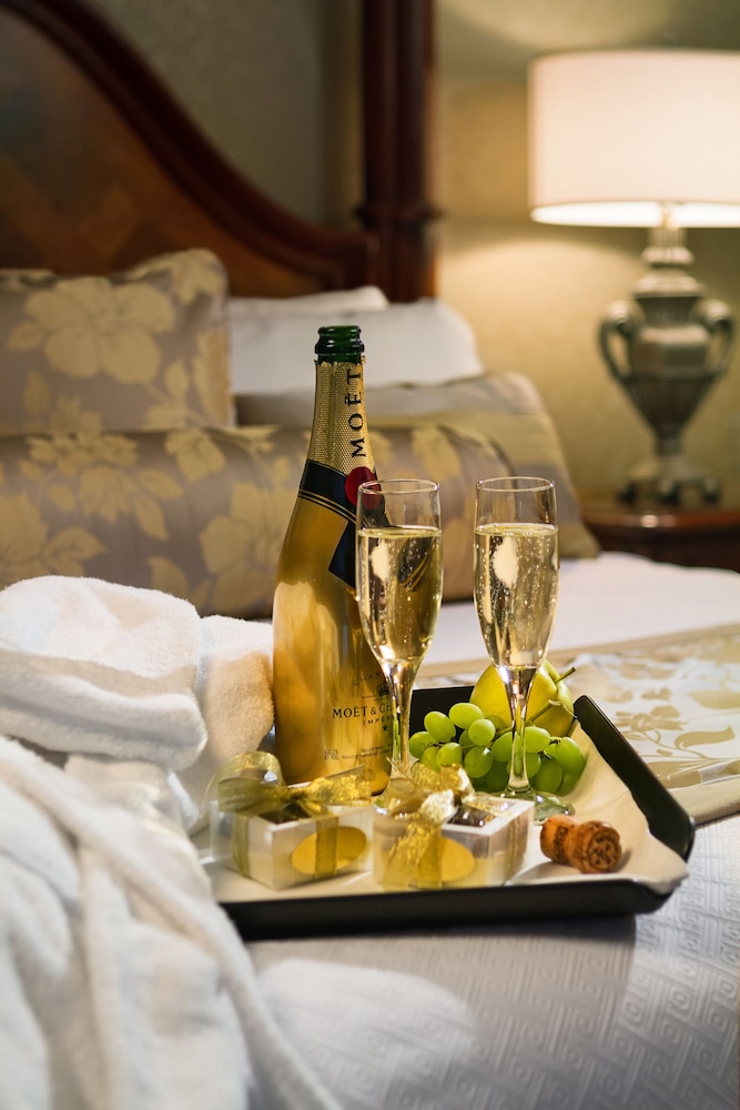 Crowne Plaza Minneapolis West by IHG - photo 21
