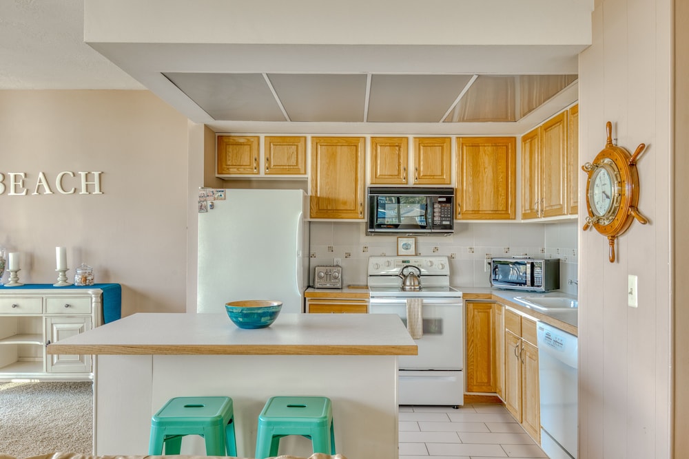 Sand & Sea Resort Condominiums - photo 418