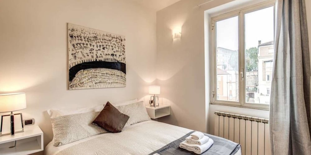Attic terrace with St Peter's Dome View — 4-Star Luxury Hotel in Rome, Italy