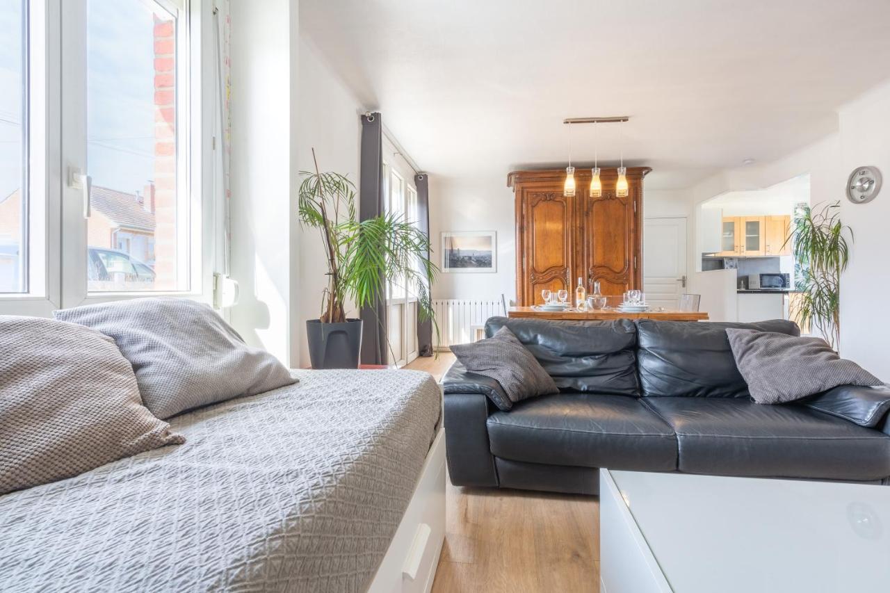 Maison Confortable Terrasse Et Jardin a Amiens — 4-Star Luxury Hotel in Amiens, France