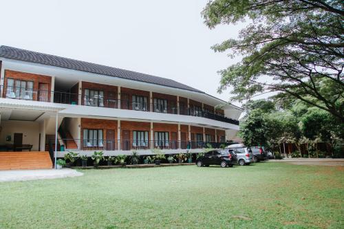 Saung Dolken Syariah Resort & Hotel — hotel in Sukaraja