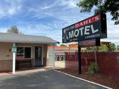 Dahl's Motel — hotel in Oroville