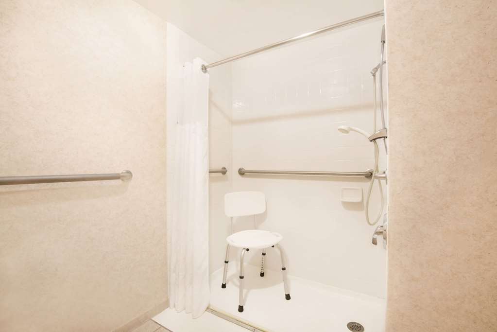 Travelodge by Wyndham Pueblo - photo 9