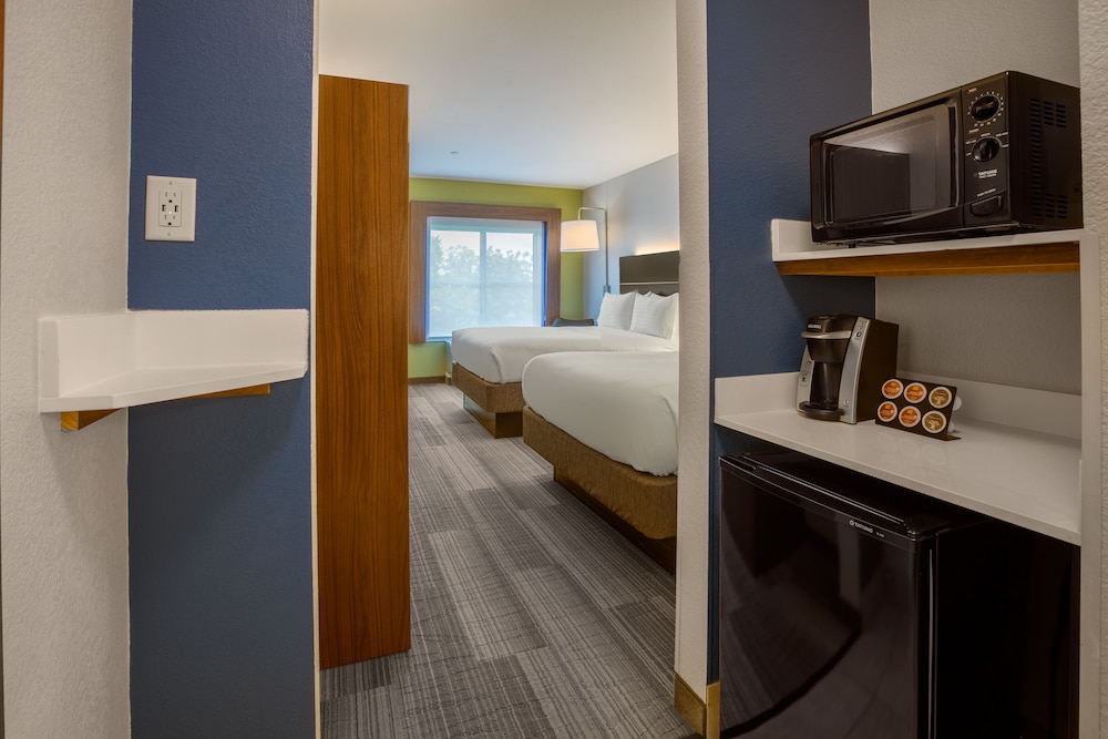 Holiday Inn Express Hotel & Suites Dallas Grand Prairie I 20 by IHG - photo 11