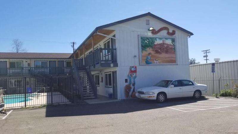 Ramona Valley Inn - photo 7