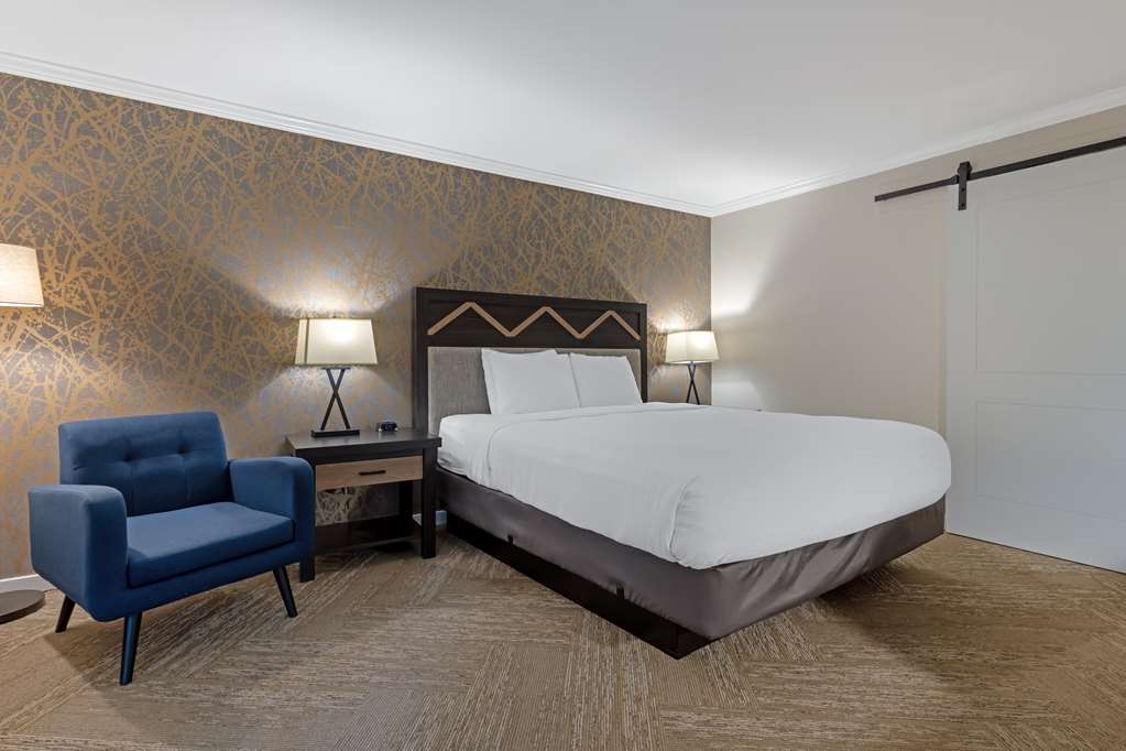 Best Western Plus Inn At The Vines - photo 19
