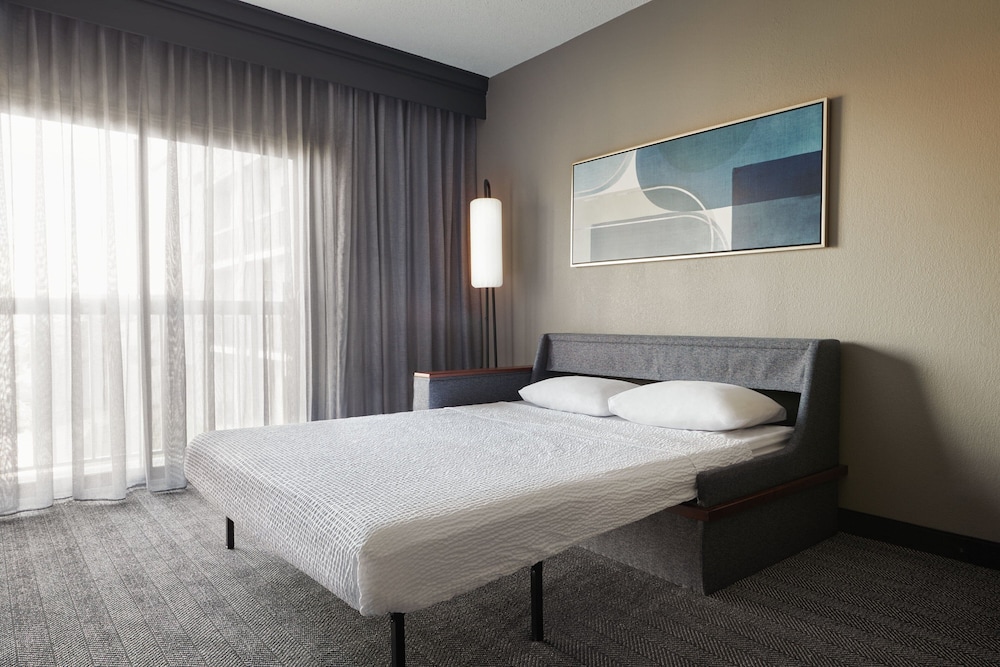 Courtyard by Marriott St. Louis Downtown West - photo 11