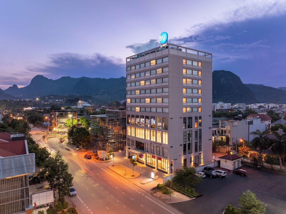 Tru by Hilton Hoa Binh City Centre in Hoa Binh, Vietnam