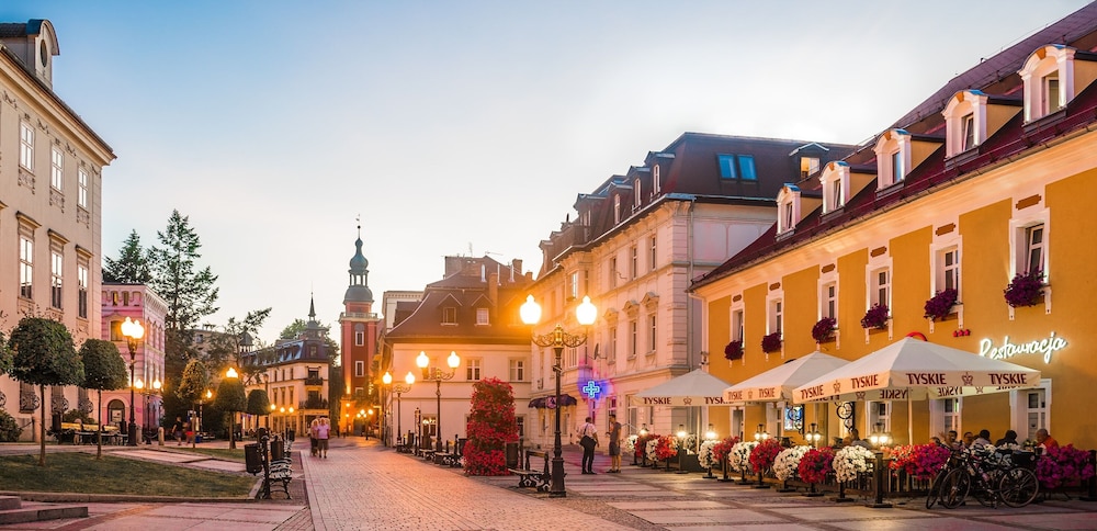 Hotel Caspar - carbon neutral hotel in Jelenia Gora