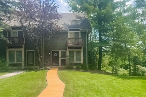 Easy Does It in Mchenry, United States