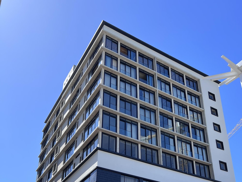 Neighbourgood Harrington — 4-Star Luxury Hotel in Cape Town, South Africa