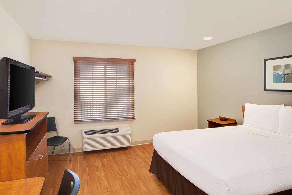 WoodSpring Suites College Station - photo 6