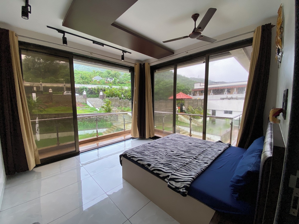 Sky High By Joy Suites - last minute hotel in Unknown City