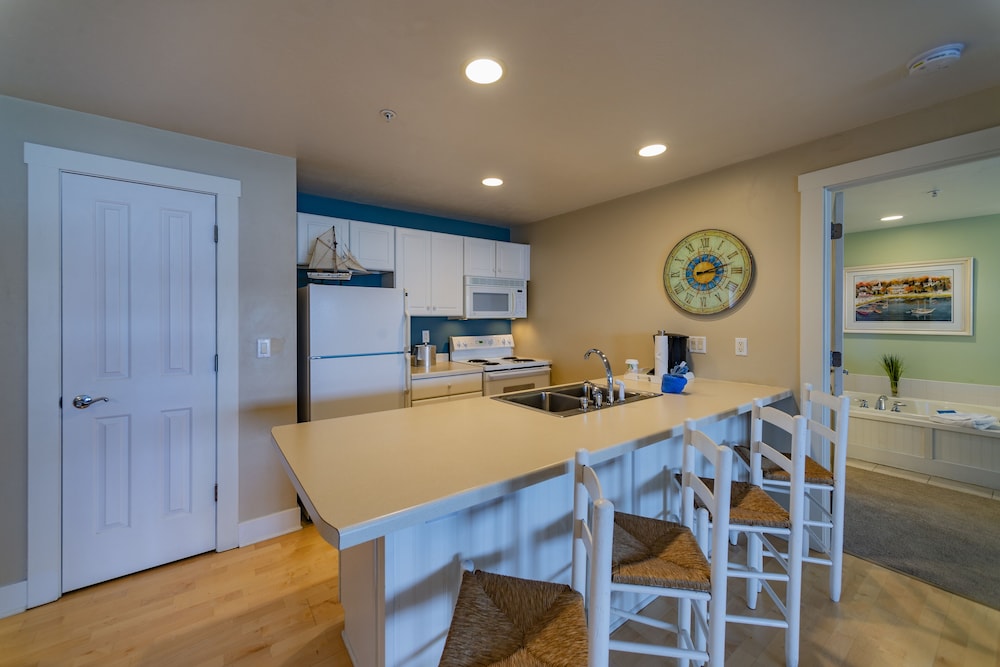 Edgewater Resort - photo 54
