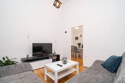 Apartment Maris — 4-Star Luxury Hotel in Dubrovnik, Croatia