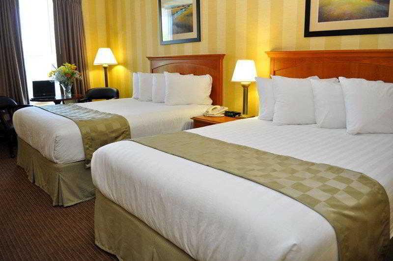 Best Western Central Plaza - photo 3