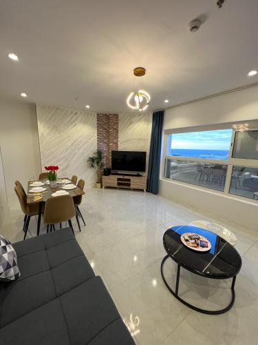 The Red Sea Apartment شقة البحر الأحمر — 4-Star Luxury Hotel in Jeddah, Saudi Arabia