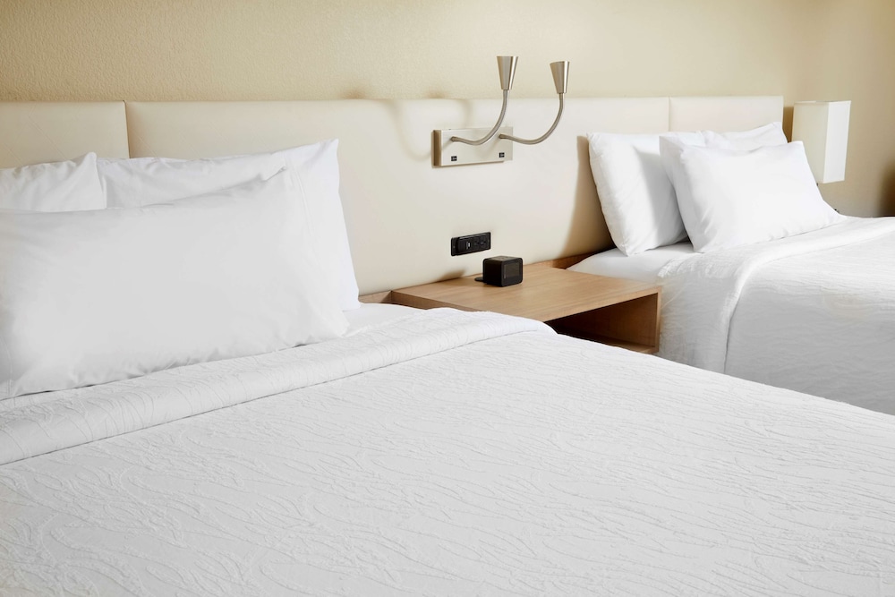 Hilton Garden Inn Savannah Midtown - photo 9