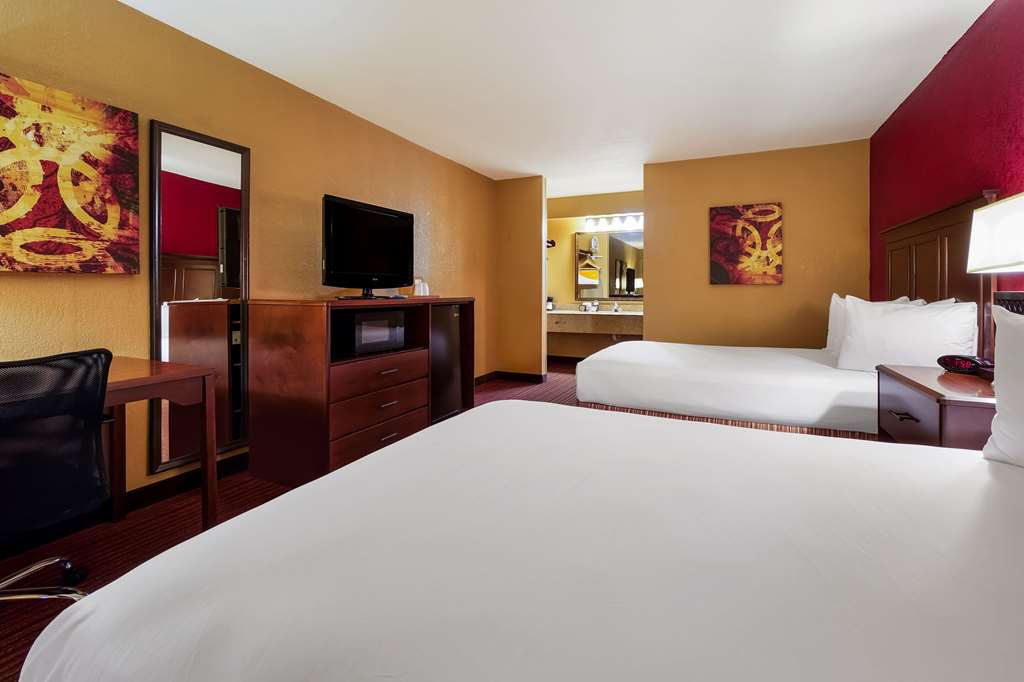 Quality Inn & Suites West Helena - photo 7