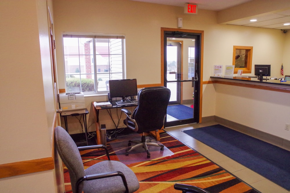 Dutch Inn and Suites - photo 28