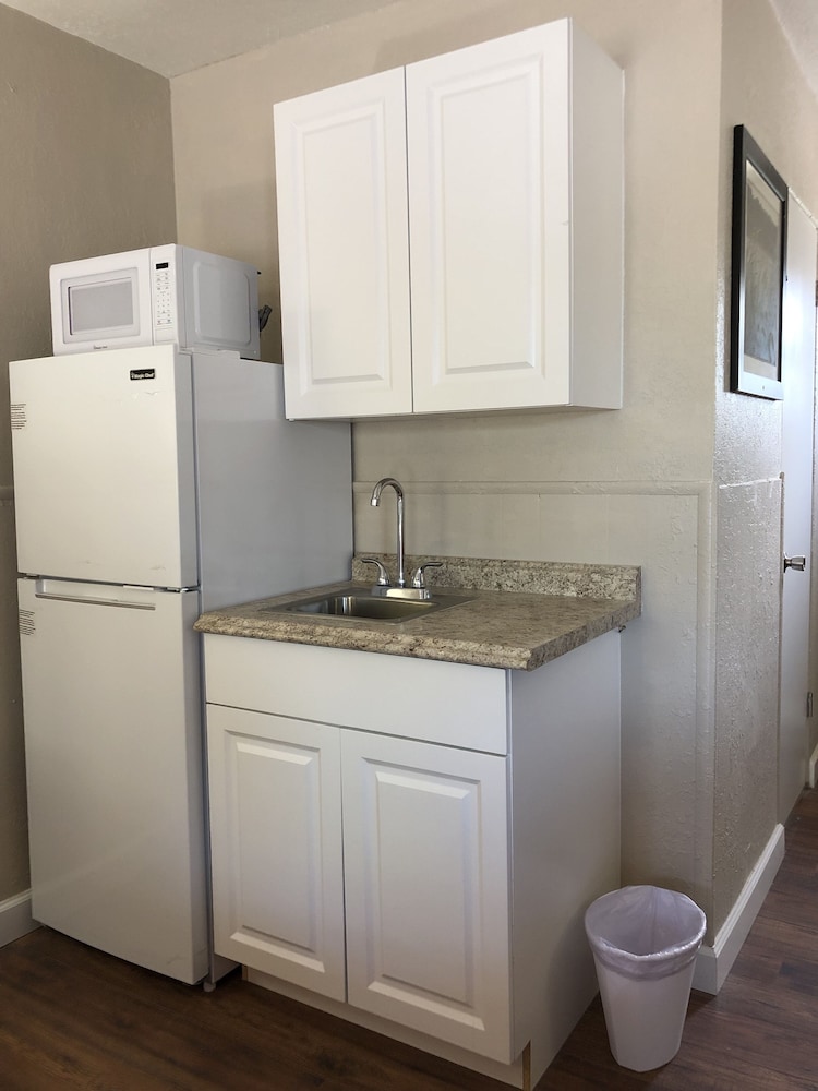 Ocala Cove Motel - photo 15