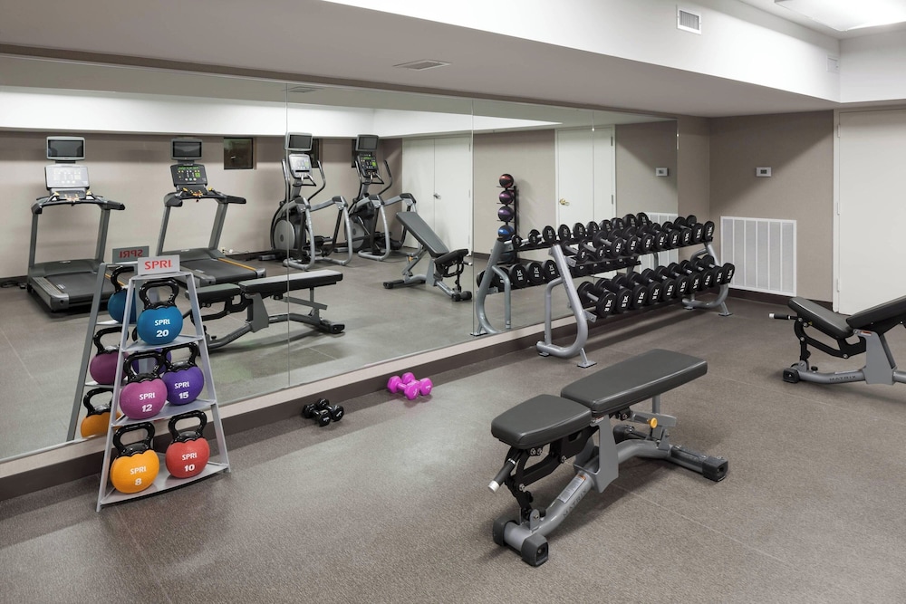 Residence Inn by Marriott Kansas City Country Club Plaza - photo 28